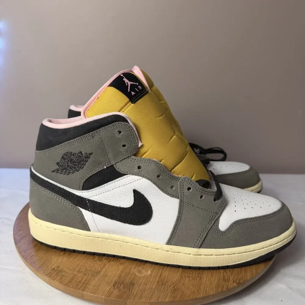 Air Jordan 1 Mid Cave Stone Size 12 HQ2011-100 New with box